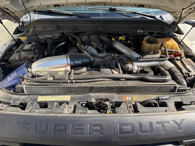 Image of Ford F-250 equipment image 3