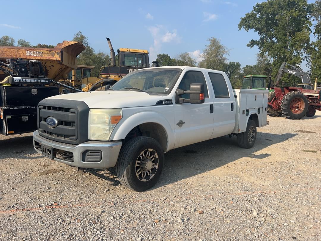 Image of Ford F-350 Primary image