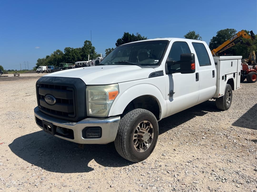 Image of Ford F-350 Primary image
