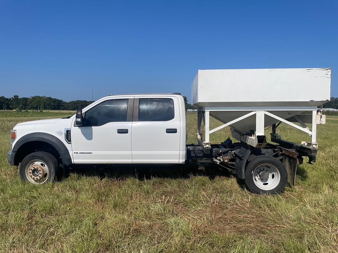 Image of Ford F-450 Primary image