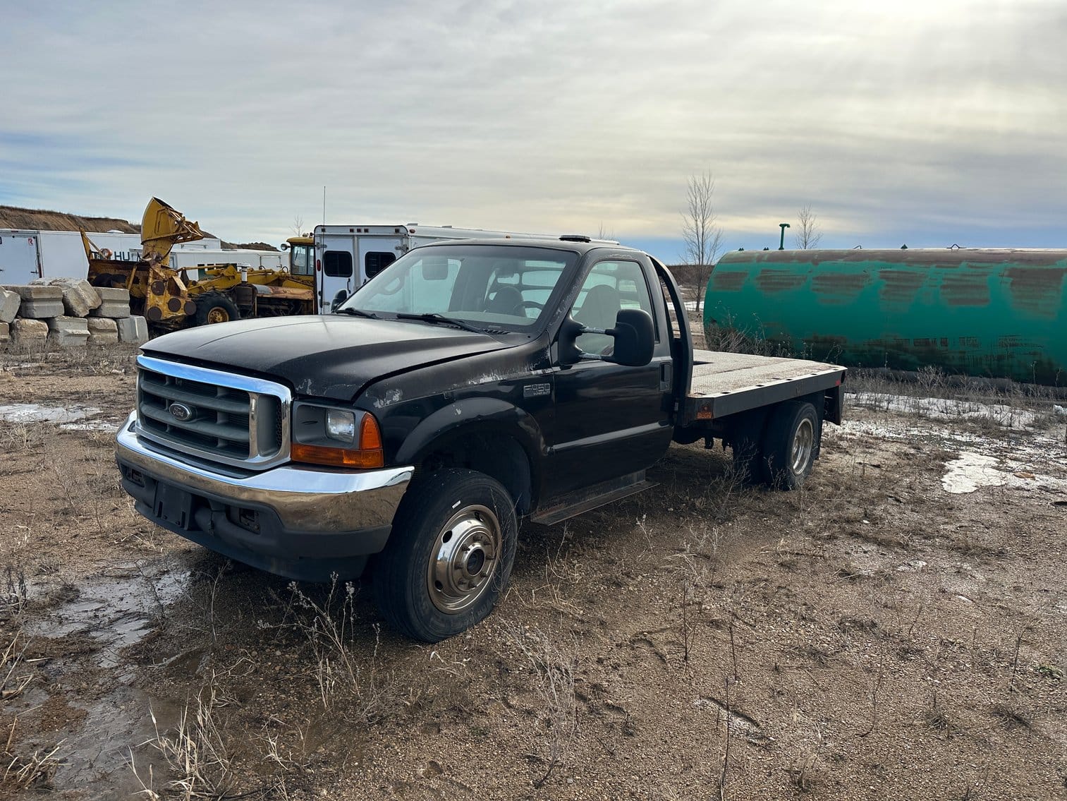 Ford F-450 Equipment Image0