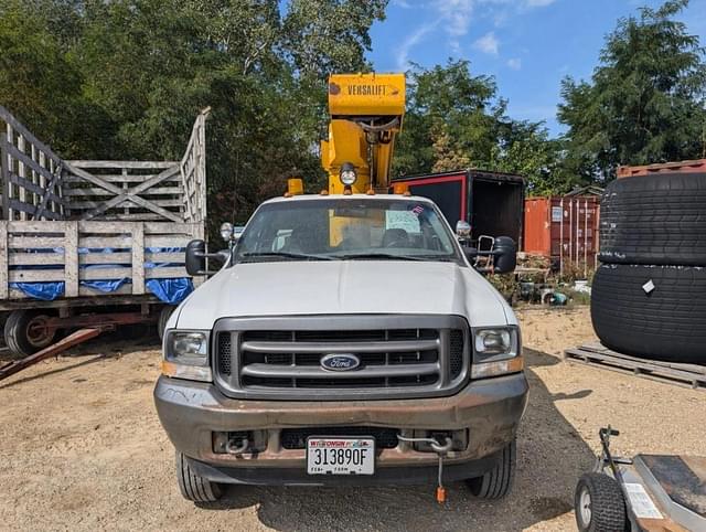 Image of Ford F-550 equipment image 1