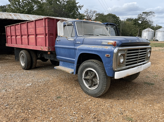 Image of Ford F-600 equipment image 4