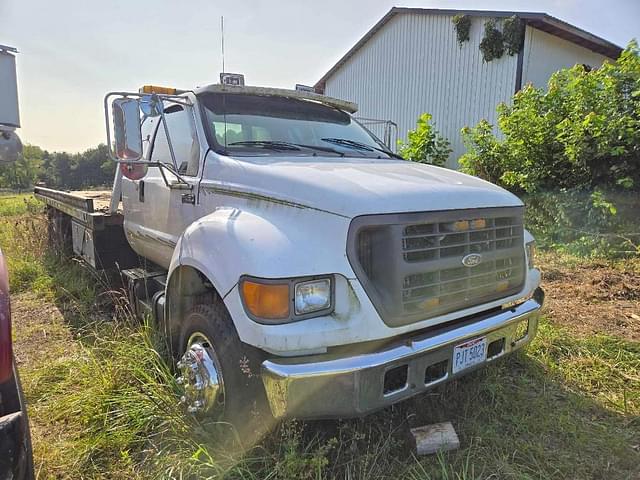 Image of Ford F-650 equipment image 2