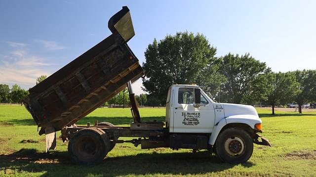 Image of Ford F-SERIES equipment image 3
