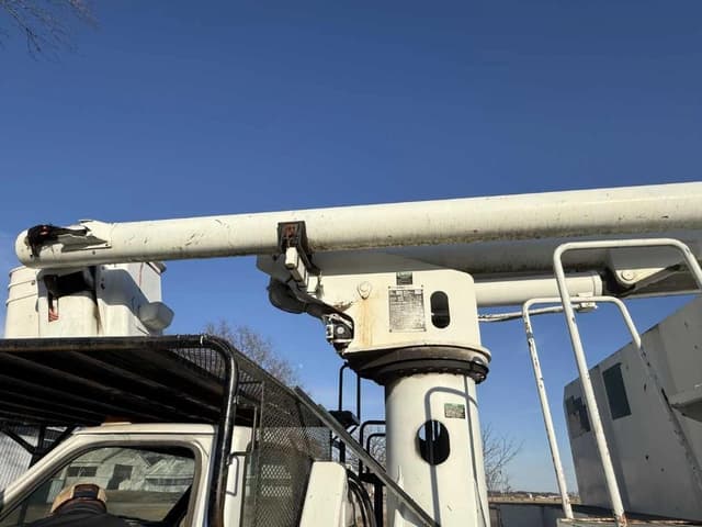 Image of Ford F-SERIES equipment image 3