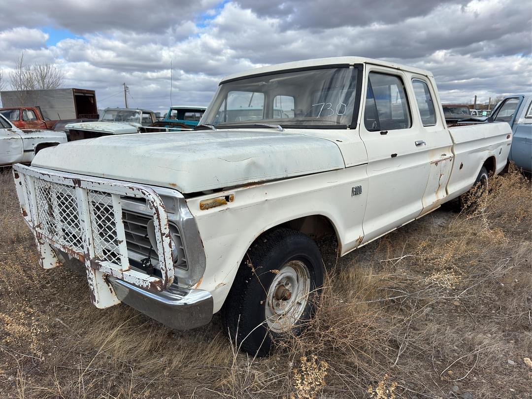 Image of Ford F-100 Primary image
