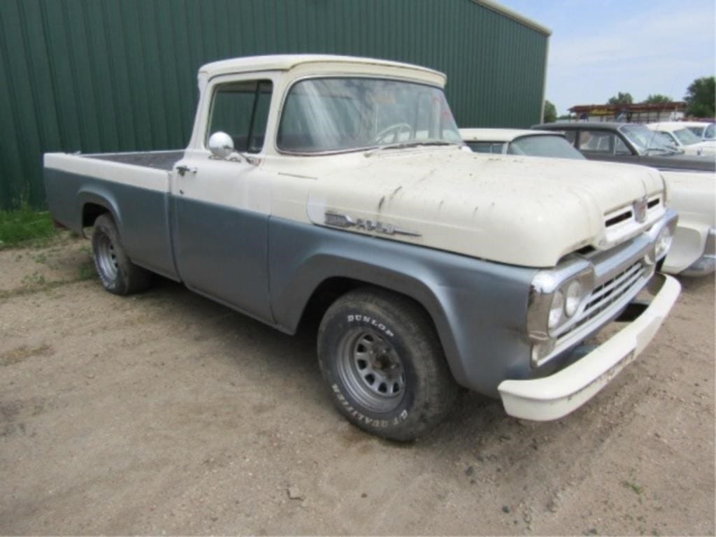 Ford F-100 Equipment Image0