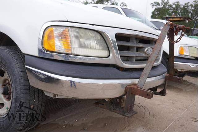 Image of Ford F-150 equipment image 2