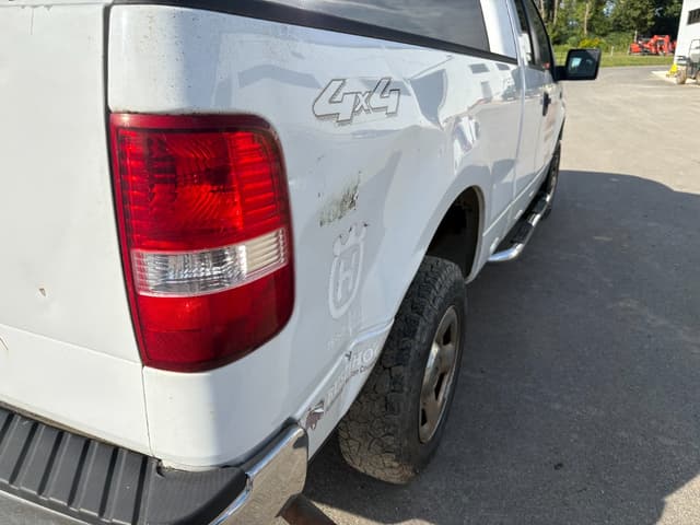 Image of Ford F-150 equipment image 2