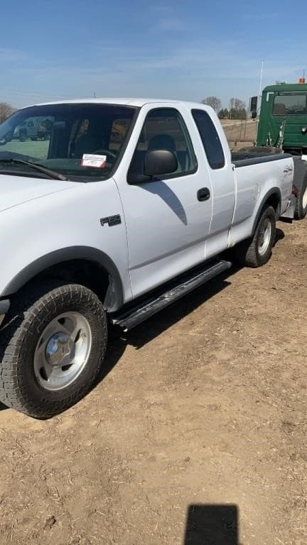 Image of Ford F-150 equipment image 1