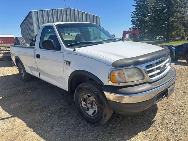 Image of Ford F-150 equipment image 2