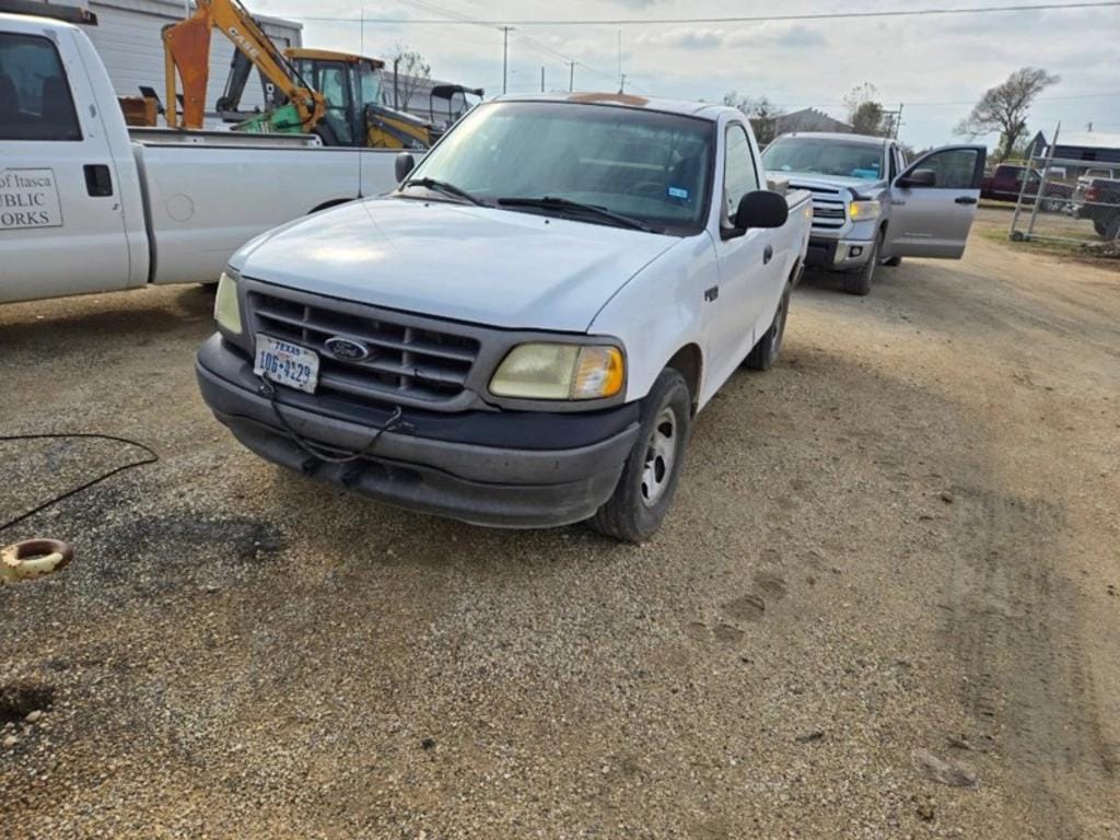 Ford F-150 Equipment Image0