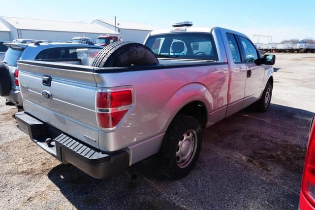 Image of Ford F-150 equipment image 4