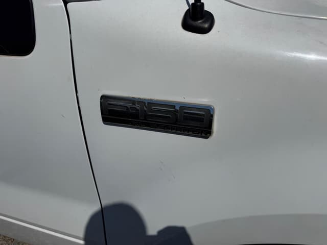Image of Ford F-150 equipment image 2