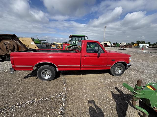 Image of Ford F-150 equipment image 3