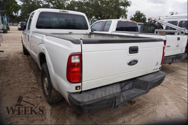 Image of Ford F-250 equipment image 2