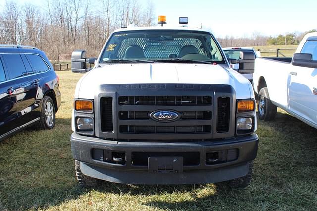 Image of Ford F-250 equipment image 1