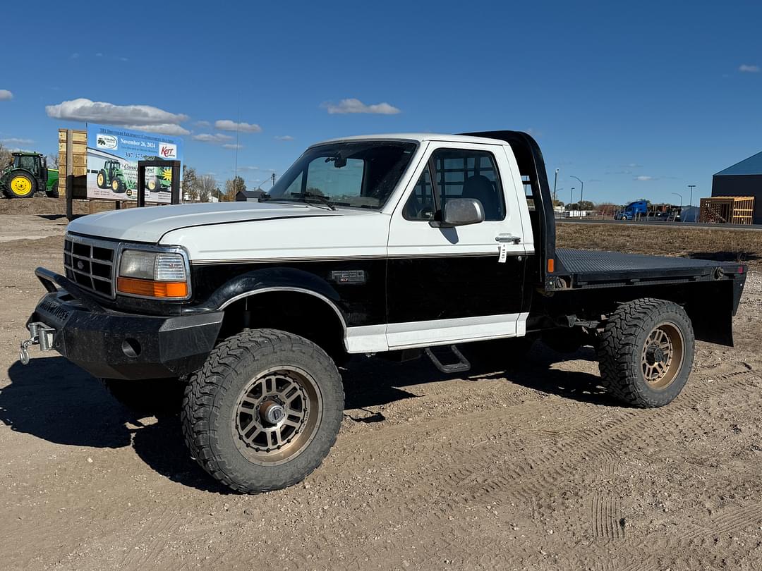 Image of Ford F-250 Primary image