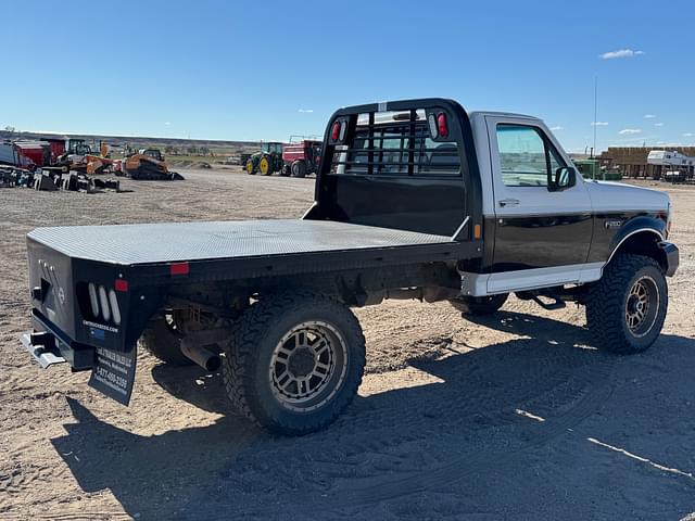 Image of Ford F-250 equipment image 4