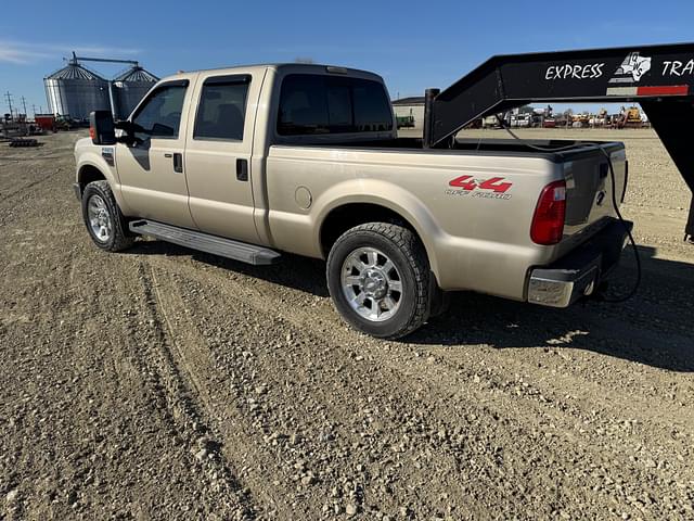 Image of Ford F-250 equipment image 2