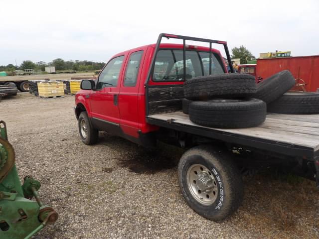 Image of Ford F-250 equipment image 4