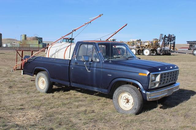 Image of Ford F-250 equipment image 4