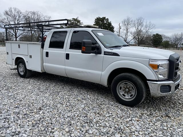 Image of Ford F-250 equipment image 3