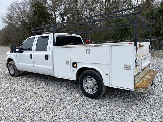 Image of Ford F-250 equipment image 1