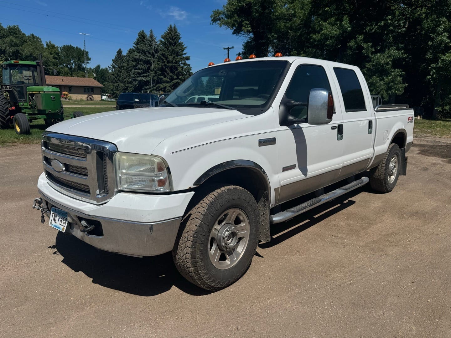 Ford F-250 Equipment Image0