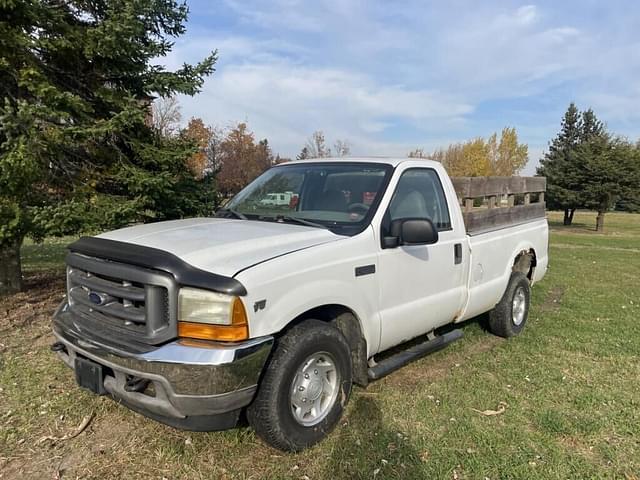 Image of Ford F-250 equipment image 1