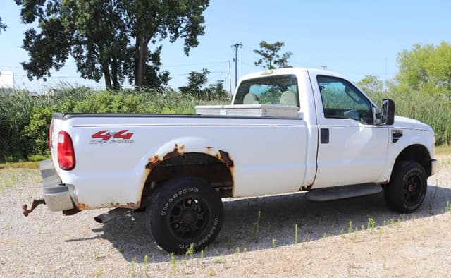 Image of Ford F-250 equipment image 4