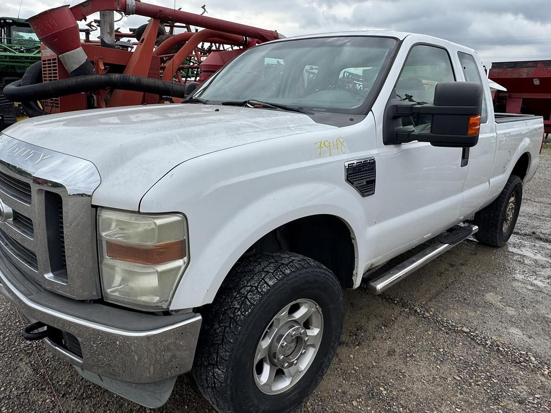 Image of Ford F-250 Primary image
