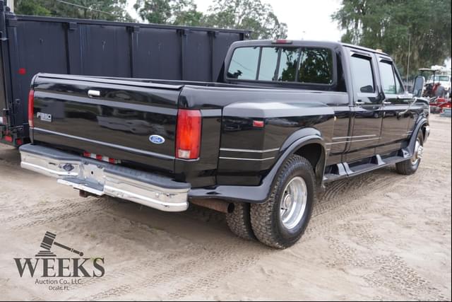 Image of Ford F-350 equipment image 1