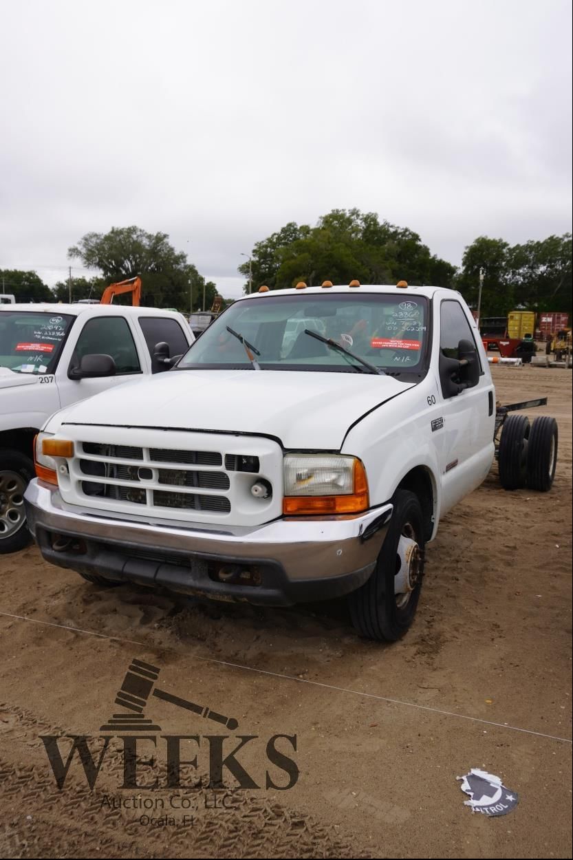 1998 Ford F-350 Equipment Image0