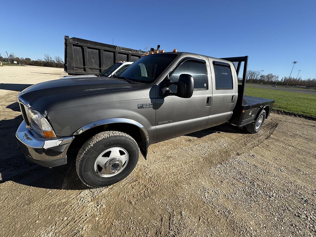 Image of Ford F-350 Primary image