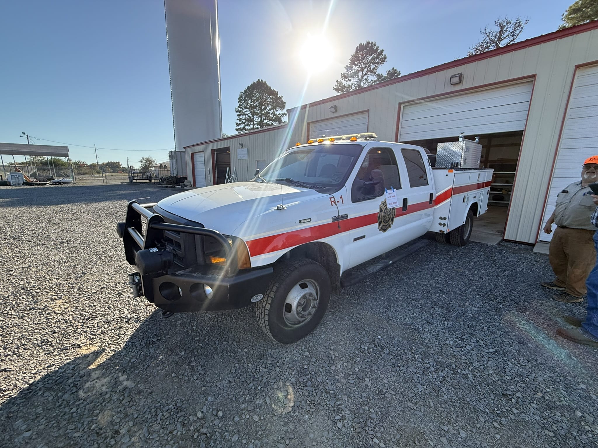 Ford F-350 Equipment Image0