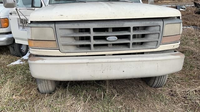 Image of Ford F-350 equipment image 1