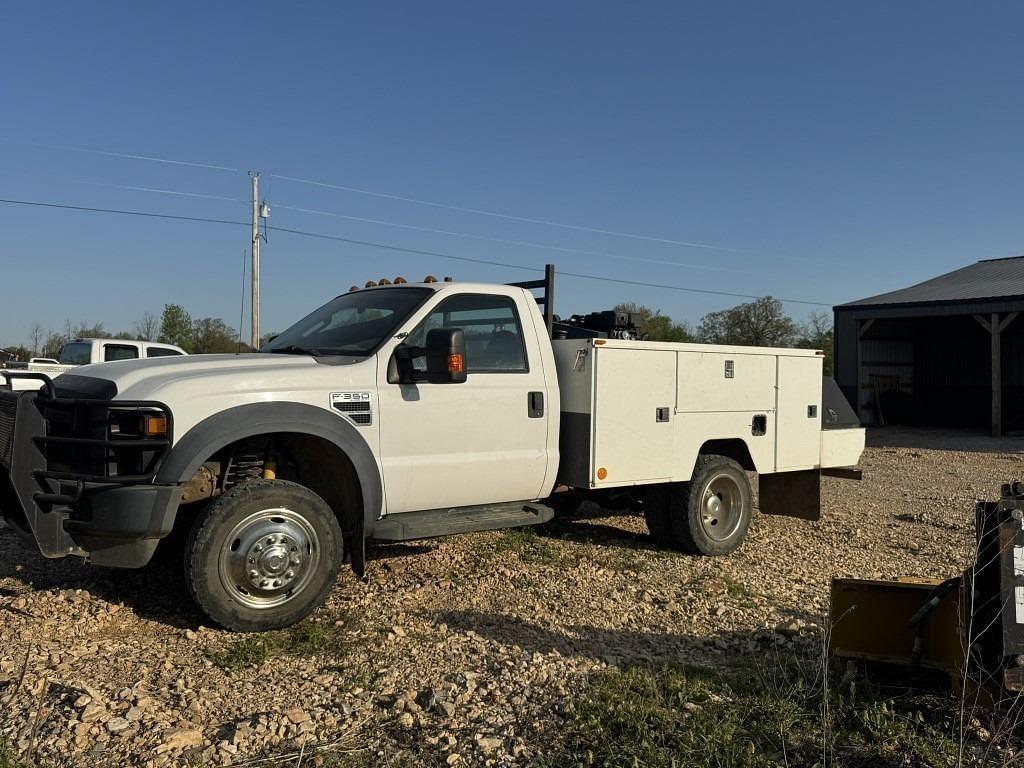 Image of Ford F-350 Primary image