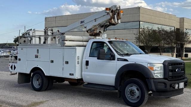 Image of Ford F-450 equipment image 2