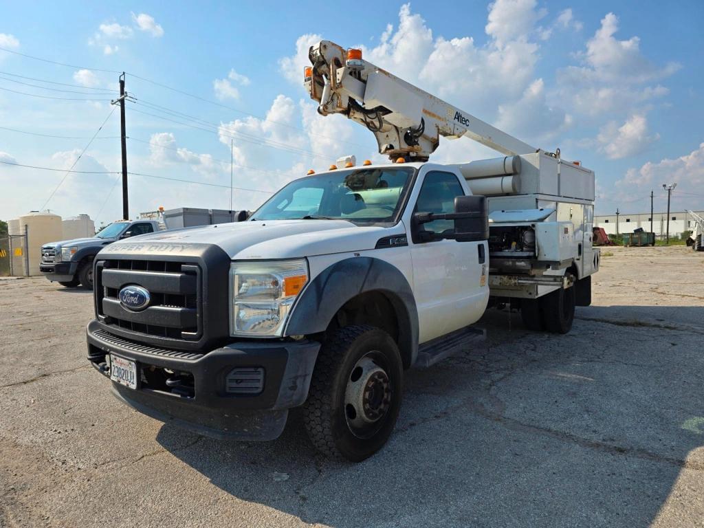 Image of Ford F-450 Primary image