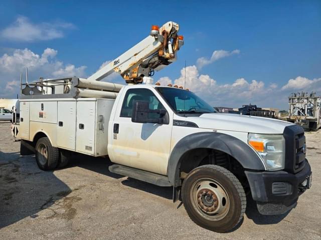 Image of Ford F-450 equipment image 4