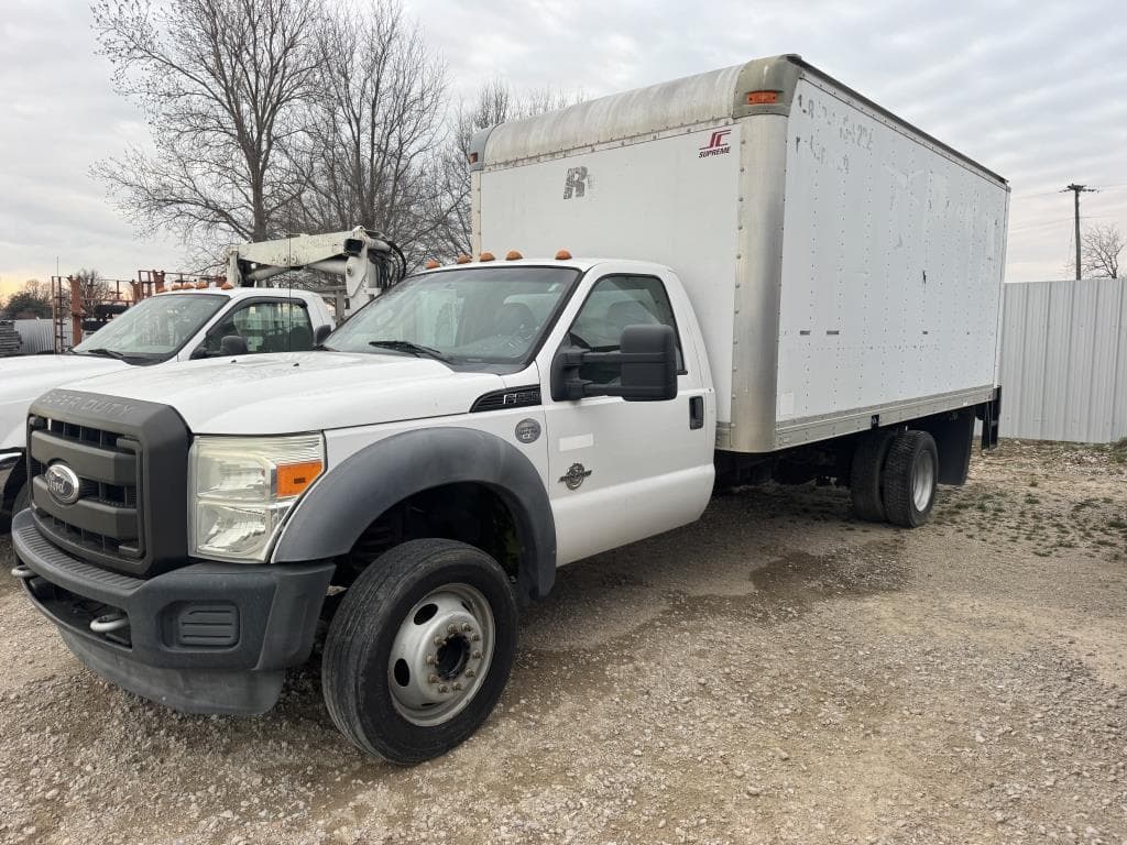 Image of Ford F-450 Primary Image