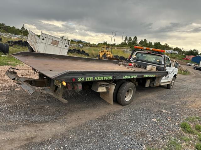 Image of Ford F-450 equipment image 2