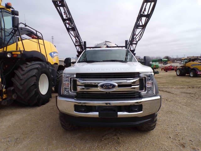 Image of Ford F-550 equipment image 2