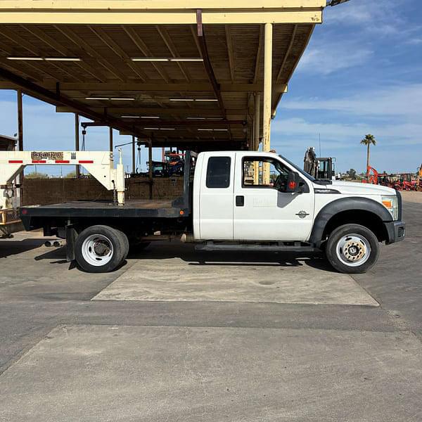 Image of Ford F-550 equipment image 1