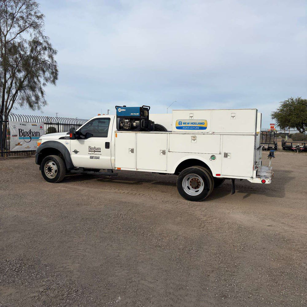 2012 Ford F-550 Equipment Image0