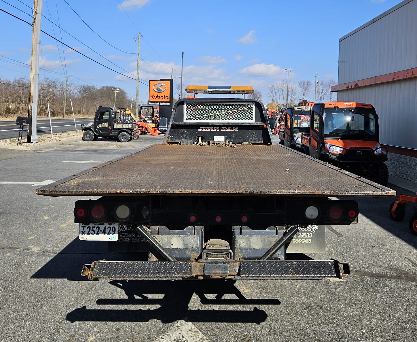 2000 Ford F-550 Equipment Image0