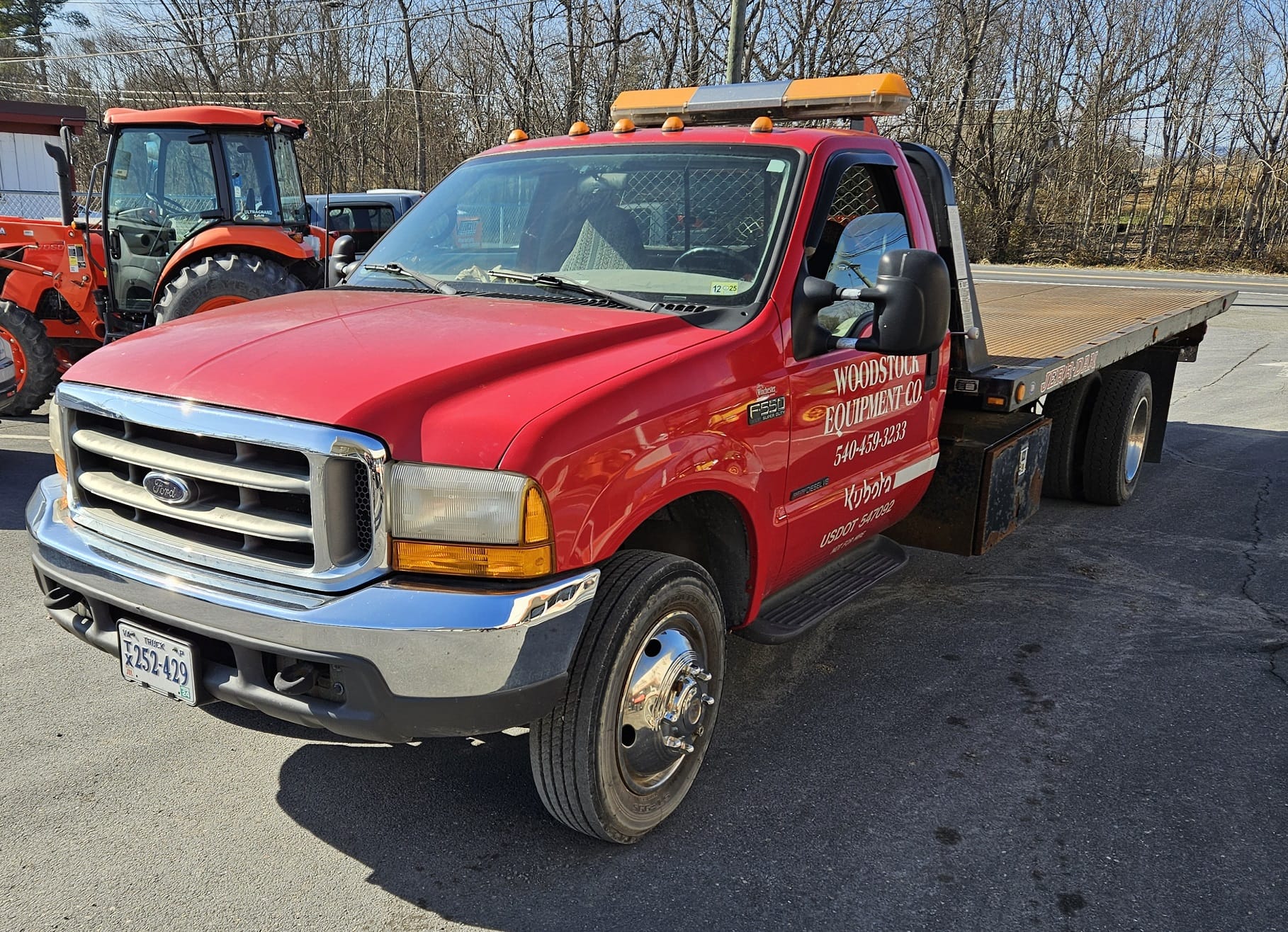 2000 Ford F-550 Equipment Image0