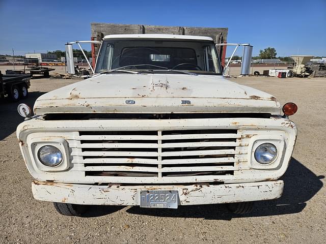 Image of Ford F600 equipment image 1